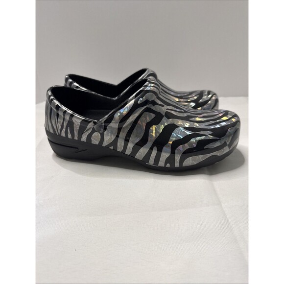 Anywhere Clogs Women’s Slip-On Slip Resistant Size 9 - Picture 3 of 9
